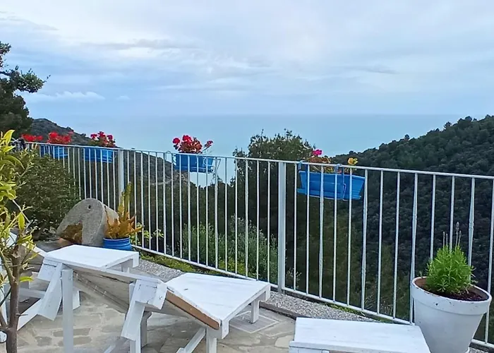 Message In A Bottle 4* Camporosso (Liguria)