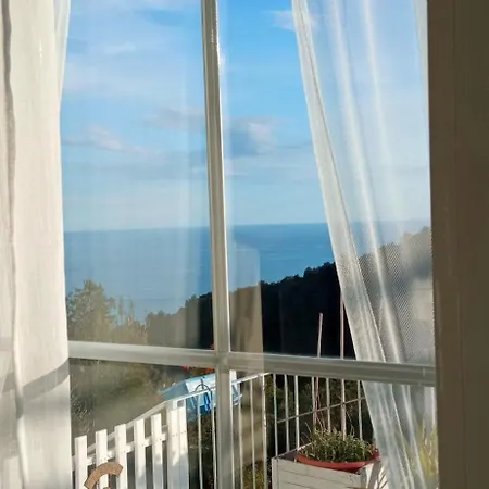 Message In A Bottle 4* Camporosso (Liguria)